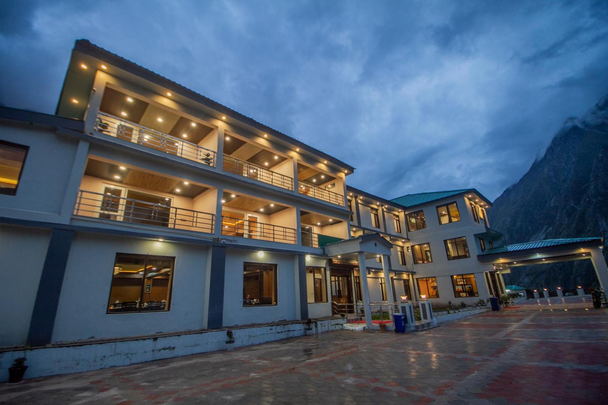 Hotel Amritara The Avadh Badrinath Zewnętrze zdjęcie